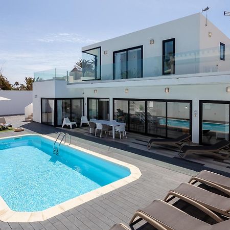 Villa Luxury Azul Private Pool And Bbq Corralejo By Holidays Home ภายนอก รูปภาพ