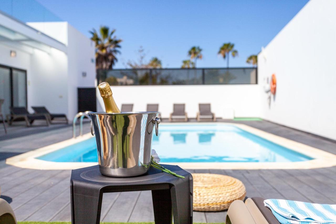 Villa Luxury Azul Private Pool And Bbq Corralejo By Holidays Home ภายนอก รูปภาพ