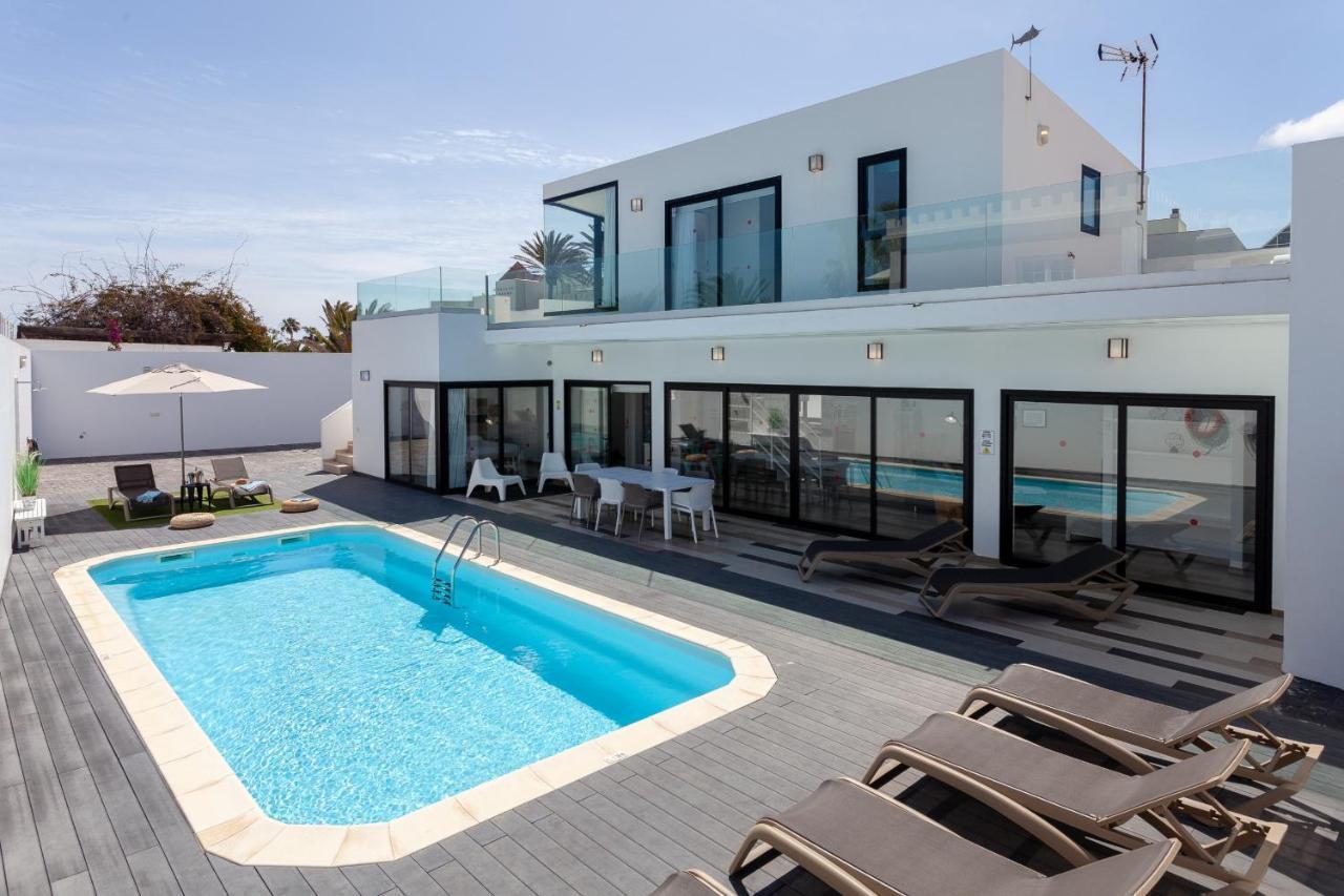 Villa Luxury Azul Private Pool And Bbq Corralejo By Holidays Home ภายนอก รูปภาพ