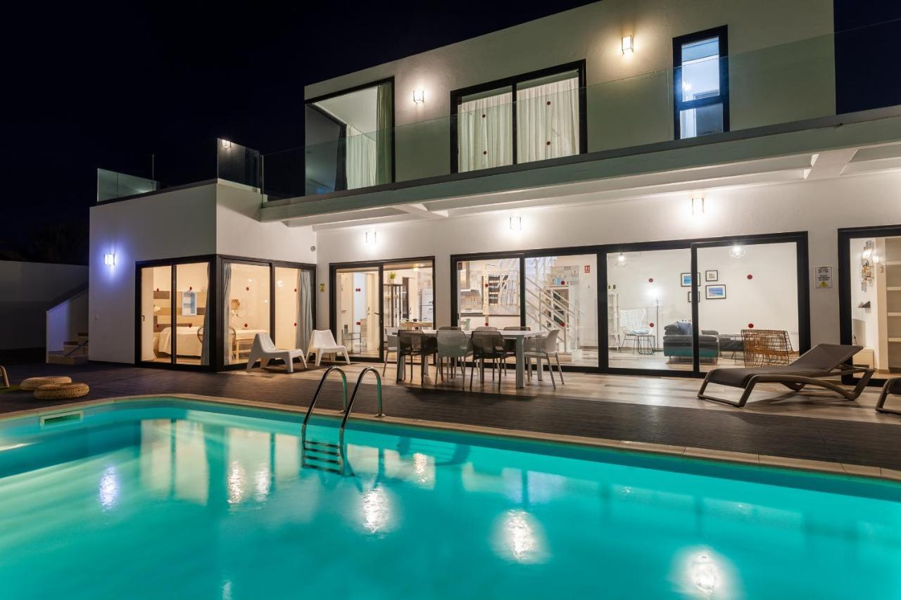 Villa Luxury Azul Private Pool And Bbq Corralejo By Holidays Home ภายนอก รูปภาพ