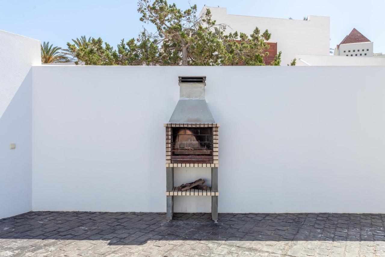 Villa Luxury Azul Private Pool And Bbq Corralejo By Holidays Home ภายนอก รูปภาพ